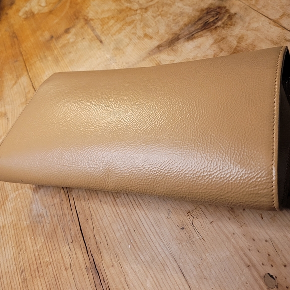 Yves Saint Laurent Clutch - Picture 2 of 3